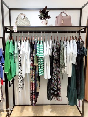 開服裝店的進貨渠道選擇芝麻e柜品牌折扣店童裝、男裝、女裝加盟店可靠嗎